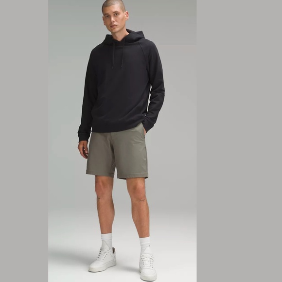 Lululemon Commission Classic Fit 9" Shorts - 33 - Picture 2 of 9